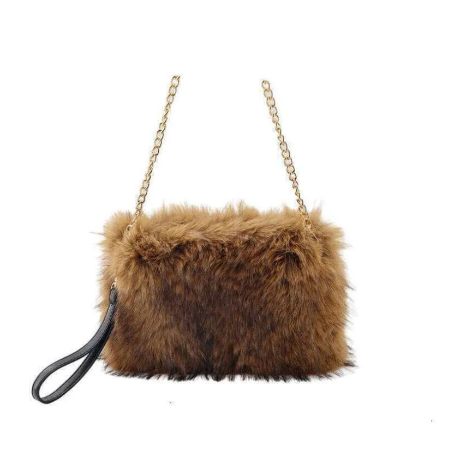 Cozy Winter Luxury: Faux Fur Versatile Chain Shoulder Bag